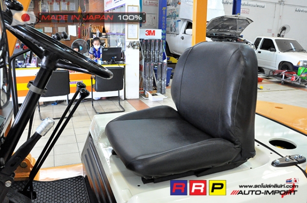 ขายรถโฟล์คลิฟท์มือสอง KOMATSU รุ่น FD25-8-146238 นำเข้าจากประเทศญี่ปุ่น 100\% ไม่เคยใช้งานในไทย