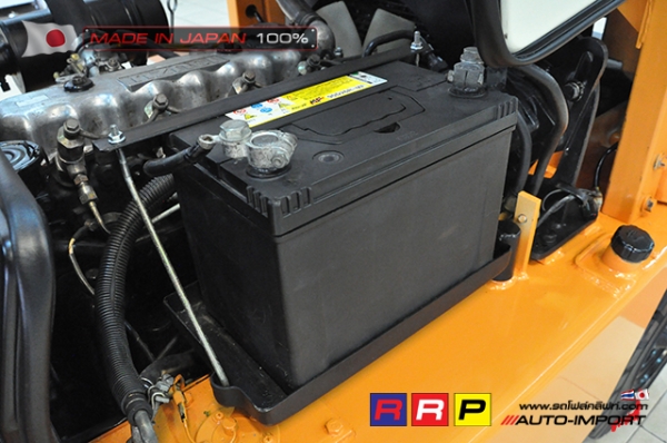 ขายรถโฟล์คลิฟท์มือสอง KOMATSU รุ่น FD25-8-146238 นำเข้าจากประเทศญี่ปุ่น 100\% ไม่เคยใช้งานในไทย