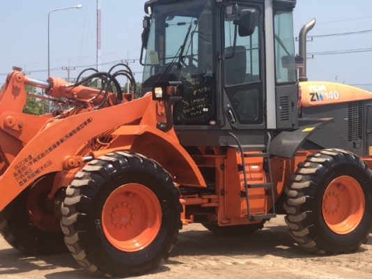 ขายรถตักล้อยาง HITACHI ZW140 (เท่าเทียบ WA200-6) ปี 2012 นำเข้าจากญี่ปุ่น มีVDOการทำงานครับ