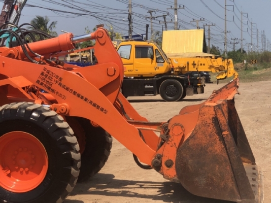 ขายรถตักล้อยาง HITACHI ZW140 (เท่าเทียบ WA200-6) ปี 2012 นำเข้าจากญี่ปุ่น มีVDOการทำงานครับ