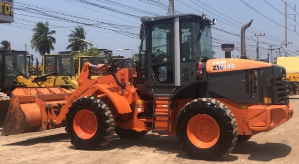 ขายรถตักล้อยาง HITACHI ZW140 (เท่าเทียบ WA200-6) ปี 2012 นำเข้าจากญี่ปุ่น มีVDOการทำงานครับ