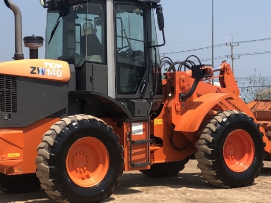 ขายรถตักล้อยาง HITACHI ZW140 (เท่าเทียบ WA200-6) ปี 2012 นำเข้าจากญี่ปุ่น มีVDOการทำงานครับ