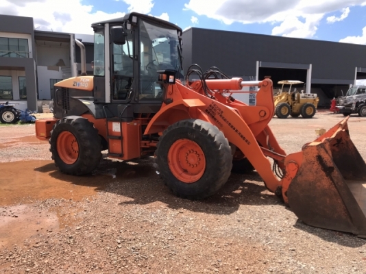 ขายรถตักล้อยาง HITACHI ZW140 (เท่าเทียบ WA200-6) ปี 2012 นำเข้าจากญี่ปุ่น มีVDOการทำงานครับ