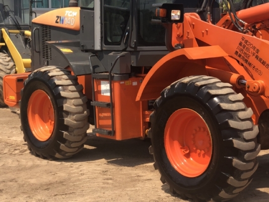 ขายรถตักล้อยาง HITACHI ZW140 (เท่าเทียบ WA200-6) ปี 2012 นำเข้าจากญี่ปุ่น มีVDOการทำงานครับ