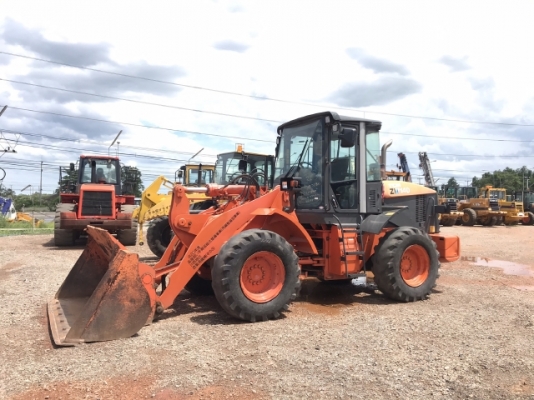 ขายรถตักล้อยาง HITACHI ZW140 (เท่าเทียบ WA200-6) ปี 2012 นำเข้าจากญี่ปุ่น มีVDOการทำงานครับ