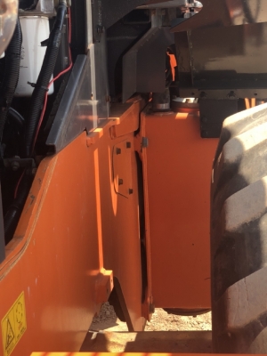 ขายรถตักล้อยาง HITACHI ZW140 (เท่าเทียบ WA200-6) ปี 2012 นำเข้าจากญี่ปุ่น มีVDOการทำงานครับ