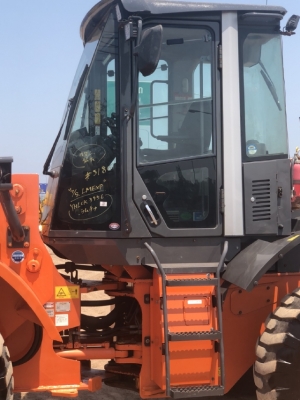 ขายรถตักล้อยาง HITACHI ZW140 (เท่าเทียบ WA200-6) ปี 2012 นำเข้าจากญี่ปุ่น มีVDOการทำงานครับ