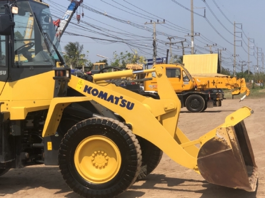 ขายรถตักล้อยาง KOMATSU WA100-7 ปี 2017 นำเข้าจากญี่ปุ่น สภาพสวยพร้อมใช้งาน มีVDOการทำงานครับ