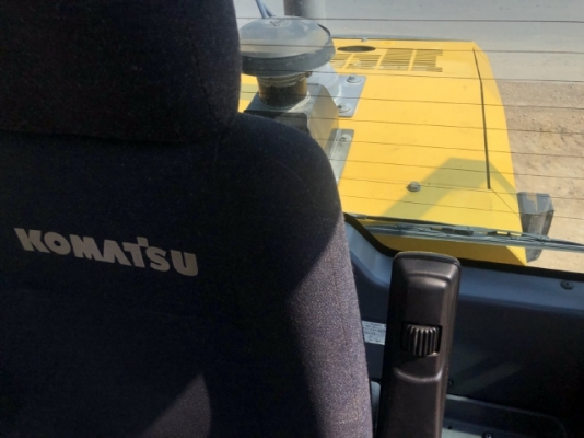 ขายรถตักล้อยาง KOMATSU WA100-7 ปี 2017 นำเข้าจากญี่ปุ่น สภาพสวยพร้อมใช้งาน มีVDOการทำงานครับ