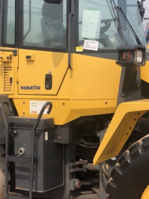 ขายรถตักล้อยาง KOMATSU WA270-5 นำเข้าเองจากญี่ปุ่น สภาพสวยพร้อมใช้ มีVDOการทำงานครับ