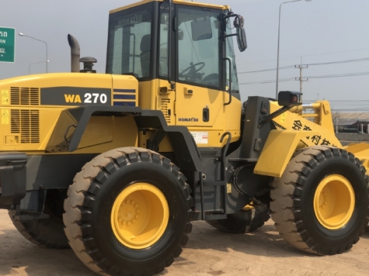 ขายรถตักล้อยาง KOMATSU WA270-5 นำเข้าเองจากญี่ปุ่น สภาพสวยพร้อมใช้ มีVDOการทำงานครับ