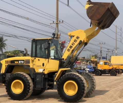 ขายรถตักล้อยาง KOMATSU WA270-5 นำเข้าเองจากญี่ปุ่น สภาพสวยพร้อมใช้ มีVDOการทำงานครับ