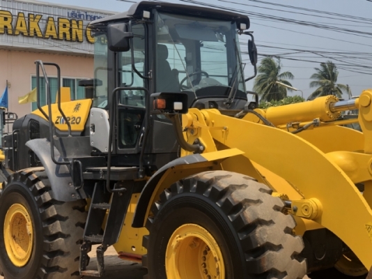 ขายรถตักล้อยาง HITACHI ZW220-5B (เทียบเท่า WA380-7) ปี 2016 นำเข้าจากญี่ปุ่น มีVDOการทำงานครับ