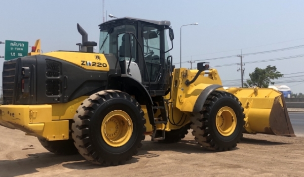 ขายรถตักล้อยาง HITACHI ZW220-5B (เทียบเท่า WA380-7) ปี 2016 นำเข้าจากญี่ปุ่น มีVDOการทำงานครับ