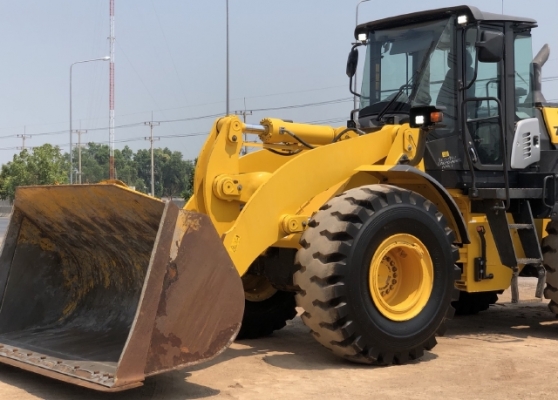 ขายรถตักล้อยาง HITACHI ZW220-5B (เทียบเท่า WA380-7) ปี 2016 นำเข้าจากญี่ปุ่น มีVDOการทำงานครับ