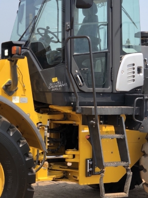 ขายรถตักล้อยาง HITACHI ZW220-5B (เทียบเท่า WA380-7) ปี 2016 นำเข้าจากญี่ปุ่น มีVDOการทำงานครับ
