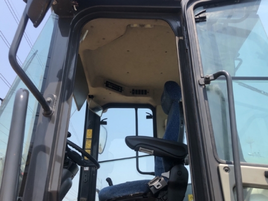 ขายรถตักล้อยาง HITACHI ZW220-5B (เทียบเท่า WA380-7) ปี 2016 นำเข้าจากญี่ปุ่น มีVDOการทำงานครับ