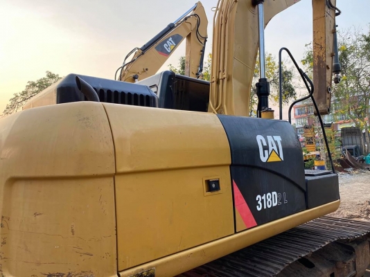 เราจะไม่ทิ้งกัน มีรถสวยๆเราก็จะบอกกันCAT318D2 ตัวใหม่ล่าสุด 8,000 ชั่วโมง1,650,000 บาทราคาเบาเบาสบายกระเป๋าสนใจโทร 081-989-1989 หรั่งครับ