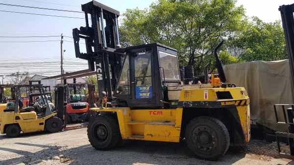 ขายรถยกโฟล์คลิฟท์ TCM ขนาด 12 ตัน เสาสูง 3 เมตร ติดตั้งอุปกรณ์พิเศษไซด์ชิฟ (รถนอก ) ญี่ปุ่น ต่อติด 0875571891 นิรุทครับ
