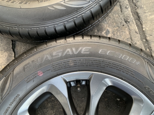 ล้อแม็กป้ายแดง Mazda 2 Skyativ ขอบ 15 สีดำ มิดไนท์ พร้อมยางป้ายแดง 185-65-15 Dunlop ปี 19 สวยกริ๊บ