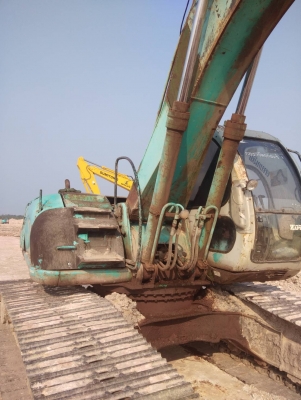 ขาย แบคโคร KOBELCO SK200 MART 5 ธรรมดา ไฟฟ้าสมบูรณ์ รถทำงานดี ไม่โหลด พร้อมลงงาน สนใจสอบถามไว้ใช้งาน 093 0764943 K ตั้ม