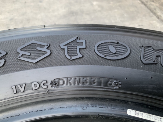 ยาง 235-60-18 Firestone ปี 16 สภาพดี ดอกยางหนาปึกทุกเส้น