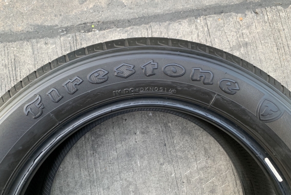 ยาง 235-60-18 Firestone ปี 16 สภาพดี ดอกยางหนาปึกทุกเส้น