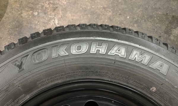 ล้ออะไหล่ 6รู139 ขอบ 17 แถมยาง 265-65-17 Yokohama ปี 15