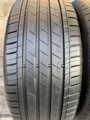 ยางป้ายแดง 235-50-18 Goodyear ปี 20 ดอกหนานิ่ม เต็มๆ ตุ่มชัด