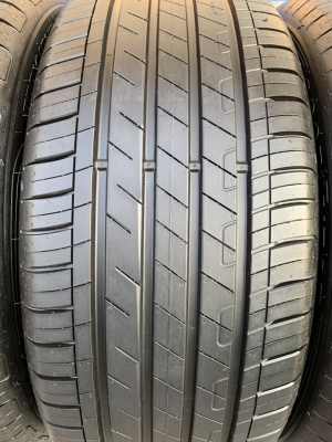 ยางป้ายแดง 235-50-18 Goodyear ปี 20 ดอกหนานิ่ม เต็มๆ ตุ่มชัด