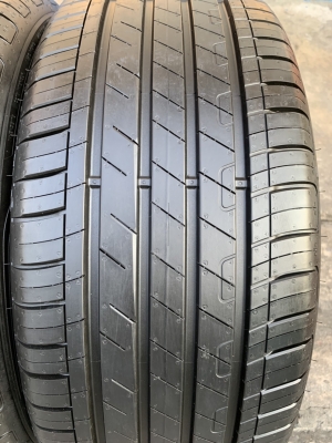 ยางป้ายแดง 235-50-18 Goodyear ปี 20 ดอกหนานิ่ม เต็มๆ ตุ่มชัด