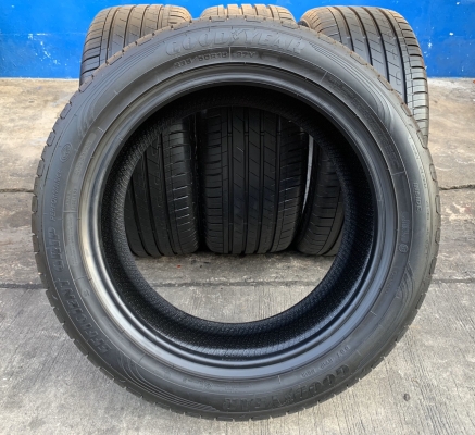 ยางป้ายแดง 235-50-18 Goodyear ปี 20 ดอกหนานิ่ม เต็มๆ ตุ่มชัด