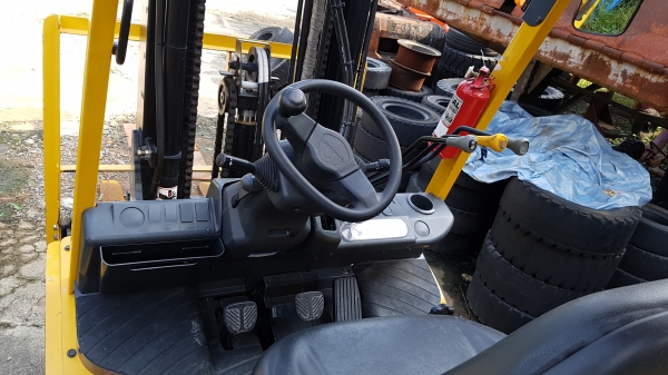 ขายรถยกโฟล์คลิฟท์ TCM ขนาด 3 ตัน เสา 3 ท่อน สูง 4.35 เมตร เสาเข้าตู้ ติดตั้งอุปกรณ์พิเศษไซด์ชิฟ ติตต่อ 0844591695 เหมี๋ยว ขายรถยกโฟล์คลิฟท์ TCM ขนาด 3 ตัน เสา 3 ท่อน สูง 4.35 เมตร เสาเข้าตู้ ติดตั้งอุปกรณ์พิเศษไซด์ชิฟ ติตต่อ 0844591695 เหมี๋ยว