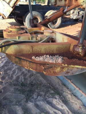 ขายรถเกรด 140H2ZK สภาพพร้อมไช้เอกสารทะเบียน ขายรถเกรด 140H2ZK สภาพพร้อมไช้เอกสารทะเบียน