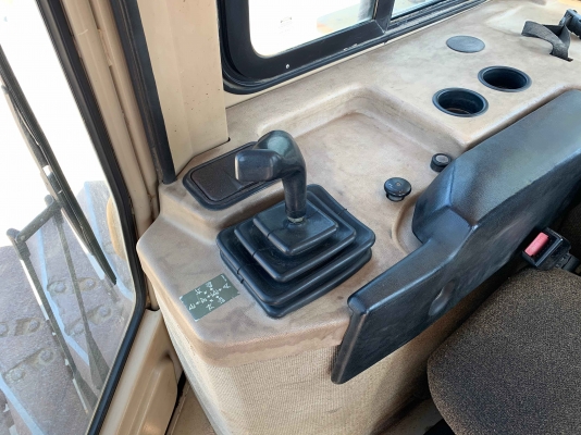 ขายรถแทร็กเตอร์ CAT รุ่น D6M รถนำเข้าตรงจากญี่ปุ่น สภาพสวย ราคาไม่แพงครับ