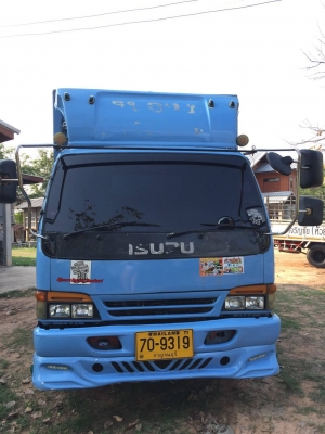 ขาย 6 ล้อIsuzu.รถห้างแท้ NQRยาว5.5เมตร รุ่นพิเศษคัสซีใหญ่ตลอดเส้้น ขาย 6 ล้อIsuzu.รถห้างแท้ NQRยาว5.5เมตร รุ่นพิเศษคัสซีใหญ่ตลอดเส้้น