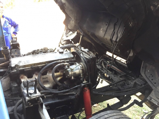 ขาย 6 ล้อIsuzu.รถห้างแท้ NQRยาว5.5เมตร รุ่นพิเศษคัสซีใหญ่ตลอดเส้้น