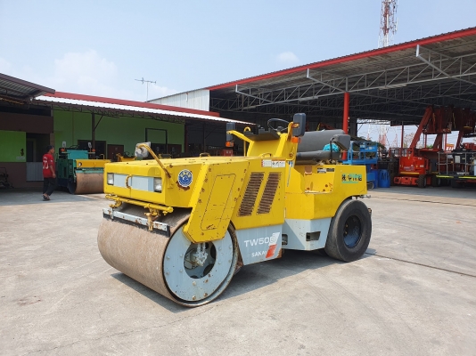 ขายรถบด5ตันSAKAIรุ่นTW500หน้าเหล็กหลังยางนำเข้าญี่ปุ่น ไม่เคยใช้งานในไทย ขับ2เพลา สภาพดีพร้อมใช้งาน ขายรถบด5ตันSAKAIรุ่นTW500หน้าเหล็กหลังยางนำเข้าญี่ปุ่น ไม่เคยใช้งานในไทย ขับ2เพลา สภาพดีพร้อมใช้งาน
