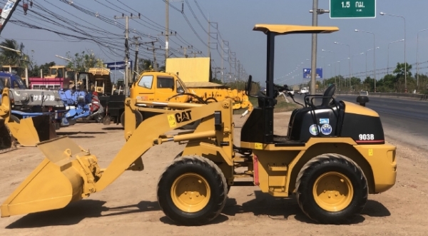 ขายรถตักล้อยาง CAT 903B (เทียบเท่า WA50) ปี 2012 แขนยาวพิเศษ นำเข้าเองจากญี่ปุ่น มีVDOการทำงานครับ