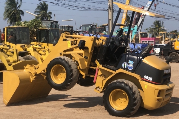 ขายรถตักล้อยาง CAT 903B (เทียบเท่า WA50) ปี 2012 แขนยาวพิเศษ นำเข้าเองจากญี่ปุ่น มีVDOการทำงานครับ
