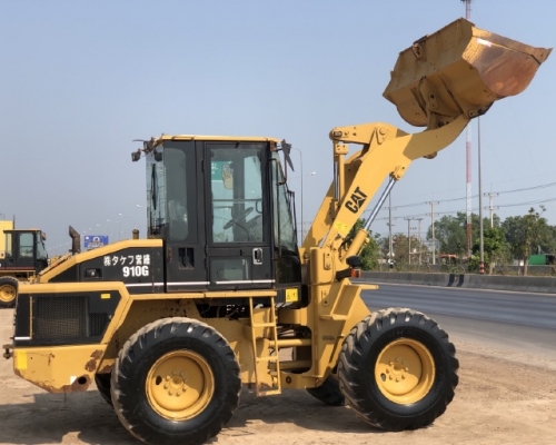 ขายรถตักล้อยาง CAT 910G (2,XXX ชั่วโมง) นำเข้าเองจากญี่ปุ่น สภาพสวยพร้อมใช้งาน มีVDOการทำงานครับ