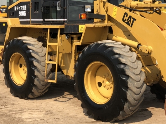 ขายรถตักล้อยาง CAT 910G (2,XXX ชั่วโมง) นำเข้าเองจากญี่ปุ่น สภาพสวยพร้อมใช้งาน มีVDOการทำงานครับ