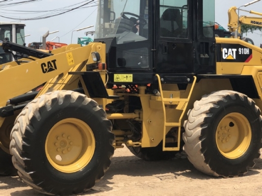 ขายรถตักล้อยาง CAT 910H (เทียบเท่า WA100-6) ปี 2010 นำเข้าเองจากญี่ปุ่น สภาพสวยพร้อมใช้ มีVDOการทำงา