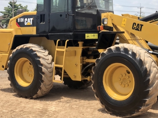 ขายรถตักล้อยาง CAT 910H (เทียบเท่า WA100-6) ปี 2010 นำเข้าเองจากญี่ปุ่น สภาพสวยพร้อมใช้ มีVDOการทำงา