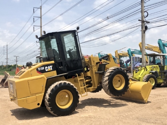 ขายรถตักล้อยาง CAT 910H (เทียบเท่า WA100-6) ปี 2010 นำเข้าเองจากญี่ปุ่น สภาพสวยพร้อมใช้ มีVDOการทำงา