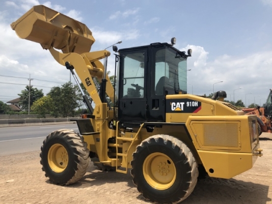 ขายรถตักล้อยาง CAT 910H (เทียบเท่า WA100-6) ปี 2010 นำเข้าเองจากญี่ปุ่น สภาพสวยพร้อมใช้ มีVDOการทำงา