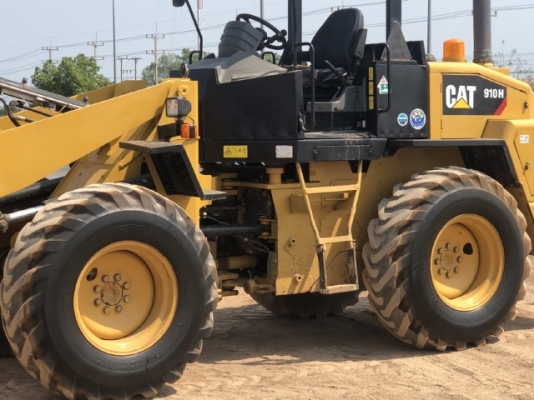 ขายรถตักล้อยาง CAT 910H (เทียบเท่า WA100-6) ปี 2012 นำเข้าเองจากญี่ปุ่น สภาพสวยพร้อมใช้งาน มีVDOการท