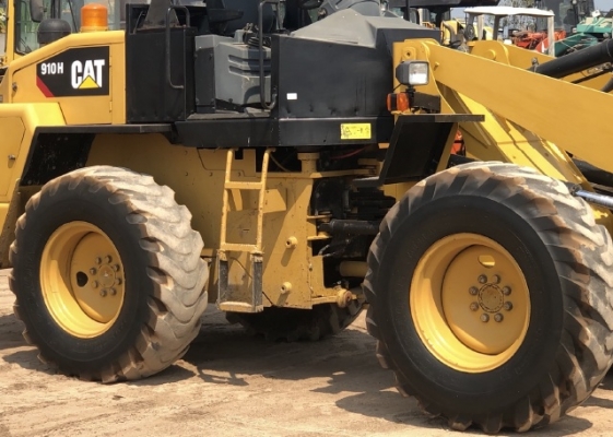 ขายรถตักล้อยาง CAT 910H (เทียบเท่า WA100-6) ปี 2012 นำเข้าเองจากญี่ปุ่น สภาพสวยพร้อมใช้งาน มีVDOการท