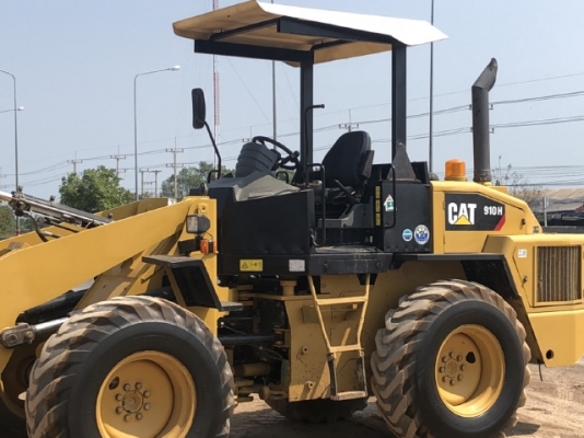 ขายรถตักล้อยาง CAT 910H (เทียบเท่า WA100-6) ปี 2012 นำเข้าเองจากญี่ปุ่น สภาพสวยพร้อมใช้งาน มีVDOการท