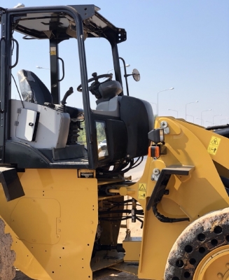 ขายรถตักล้อยาง CAT 910K ปี 2015 แขนยาวพิเศษ นำเข้าเองจากญี่ปุ่น สภาพสวยพร้อมใช้งาน มีVDOการทำงานครับ